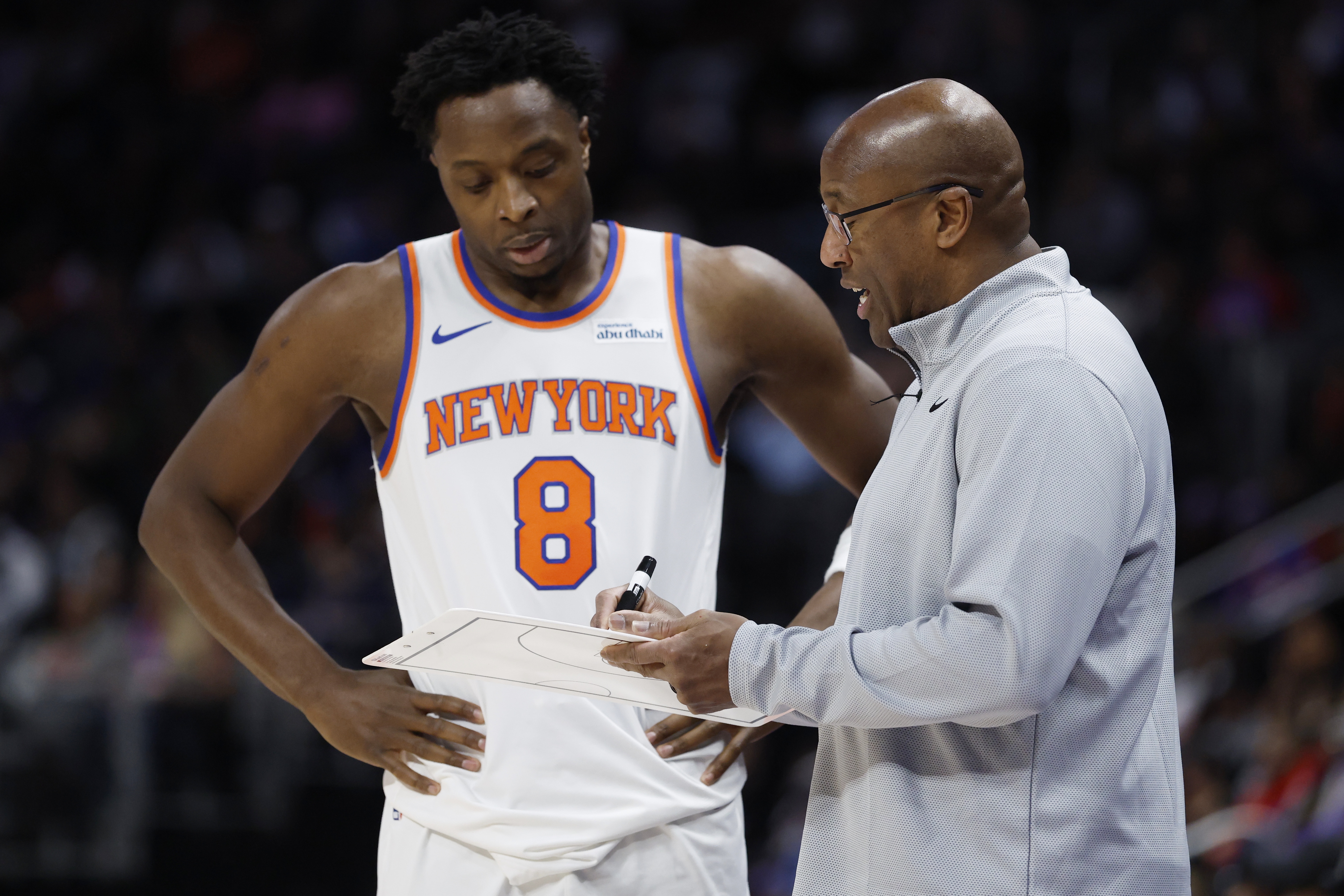 乐鱼官网-迈克·布朗：我对我们的开局 以及整场大部分时间的表现都不满意